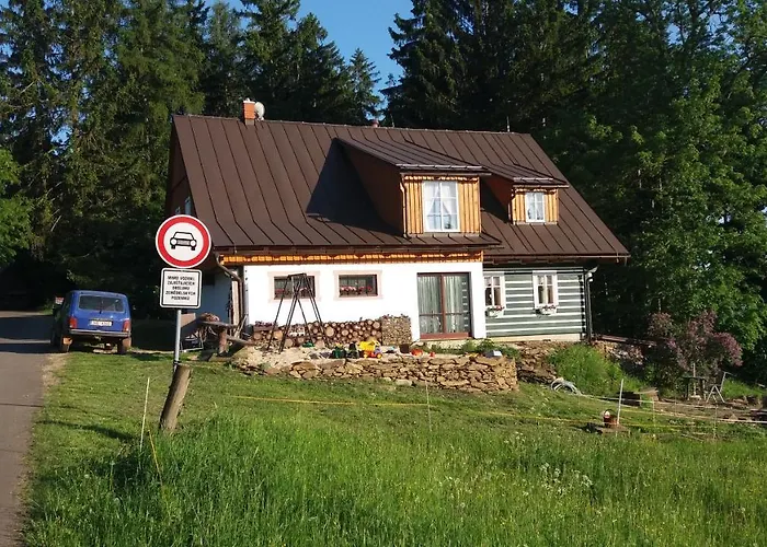 Kněžice U *